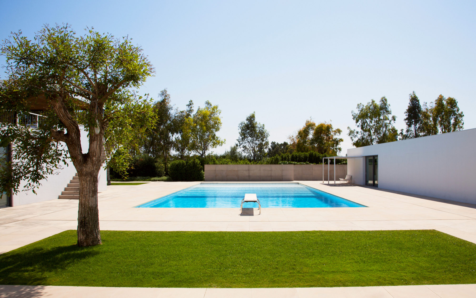 Lire la suite à propos de l’article Pisciniste Bordeaux : Musset Pool Design construit et rénove votre piscine